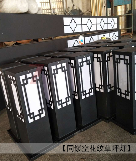 (QDJGDZ-016)廣場(chǎng)中式鏤空方形景觀(guān)燈柱同花紋鏤空草坪燈效果